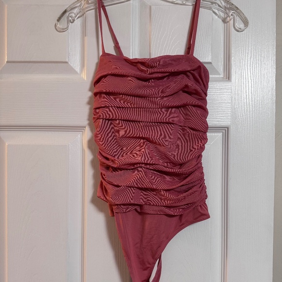 Express ruffle pink body suit - Picture 1 of 2